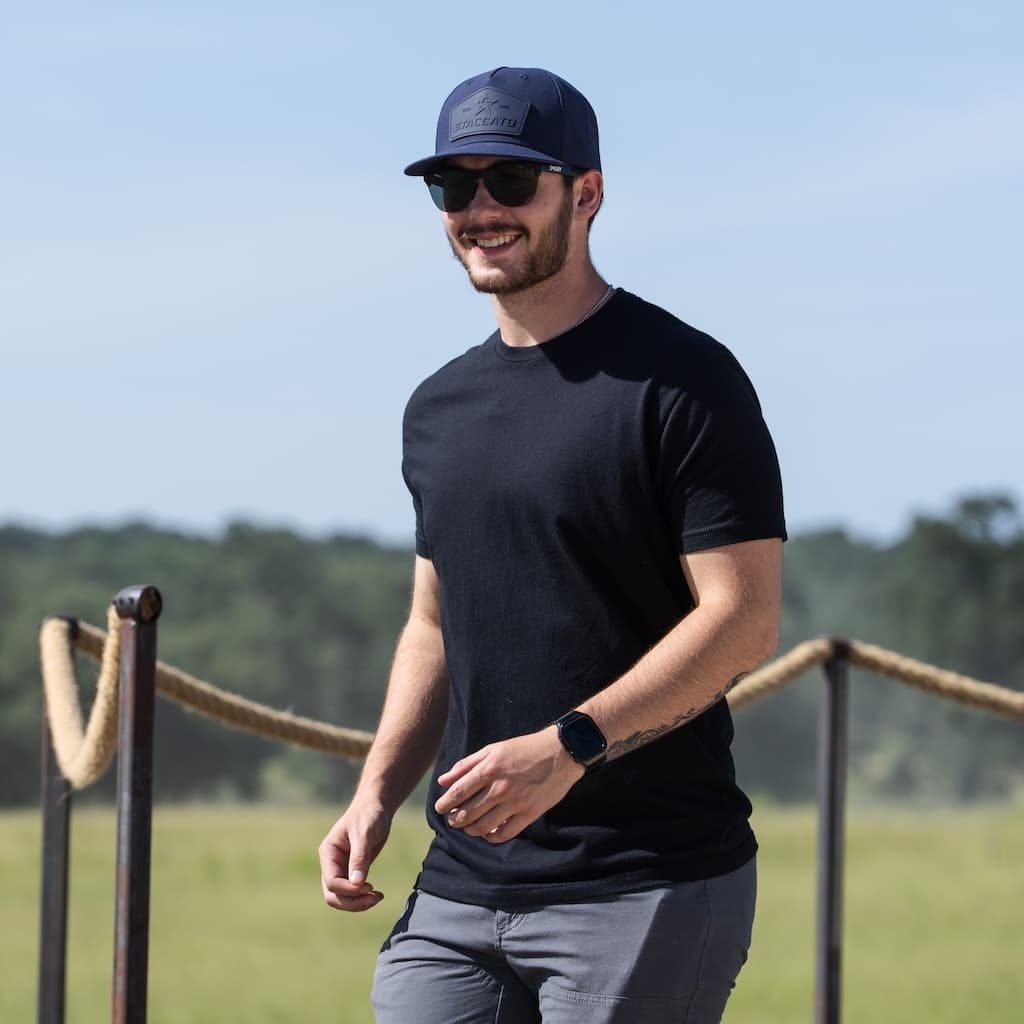 SOCIAL CARD TONAL HAT 4